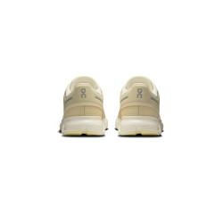 On CLOUD 6 Baskets basses castor ivory