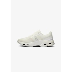 On CLOUDPULSE Chaussures de course raindrop white frost