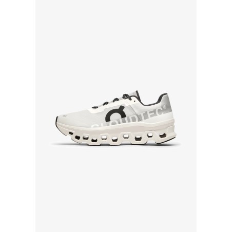 On CLOUDMONSTER Chaussures de running sur route all white